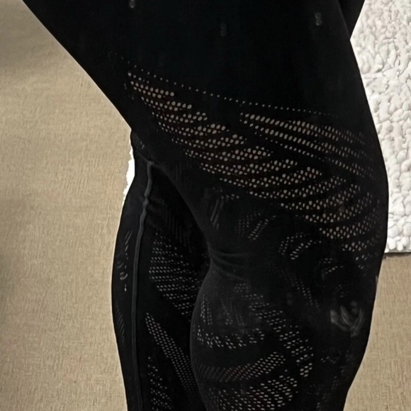 lululemon athletica Black Leggings - Picture 3 of 3